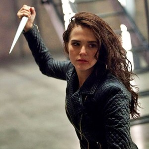 Vampire Academy. Play scottish dhampir Rose Hathaway