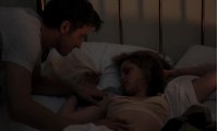 Bed scene of Kristen Stewart with two guys