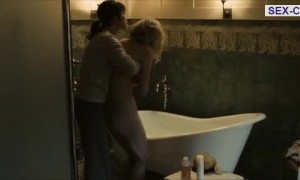 Kirsten dunst get naked in the tub