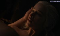 A sex scene Daenerys to Jon snow