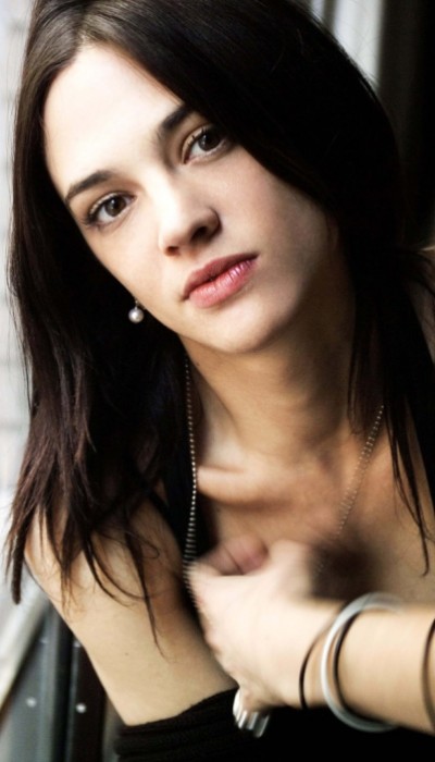 Asia Argento naked